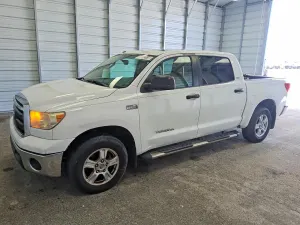 Toyota Tundra 5.7L 8 2013