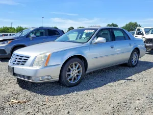 Cadillac DTS 4.6L 8 2011