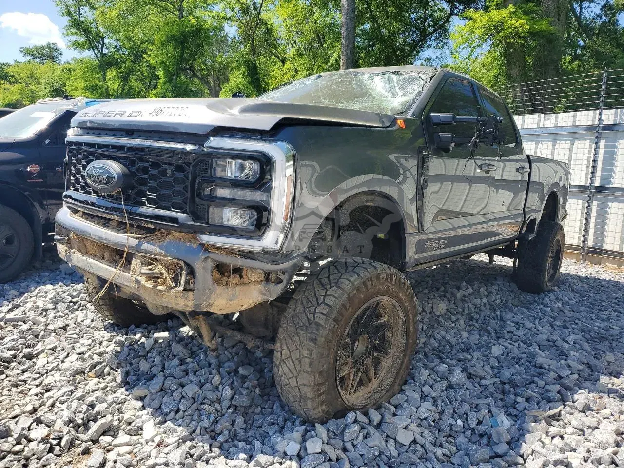 Ford F-250 6.7L 8 2024