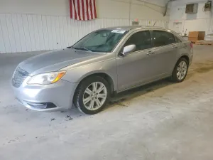 Chrysler 200 2.4L 4 2013