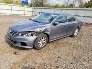 Volkswagen Passat 1.8L 4 2017