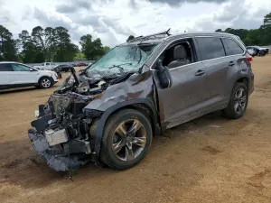 Toyota Highlander 3.5L 6 2018