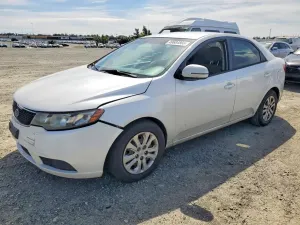Kia Cerato / Forte / K3 2.0L 4 2013
