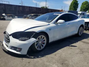 Tesla Model S 2016