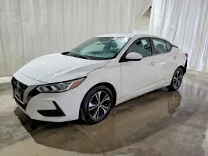 Nissan Sentra 2.0L 4 2023