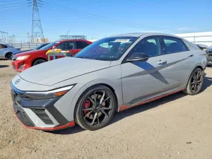 Hyundai Elantra 2.0L 4 2025