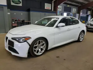 Alfa Romeo Giulia 2.0L 4 2018