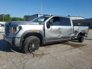 GMC Sierra 6.6L 8 2025