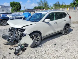 Nissan Rogue 2.5L 4 2020