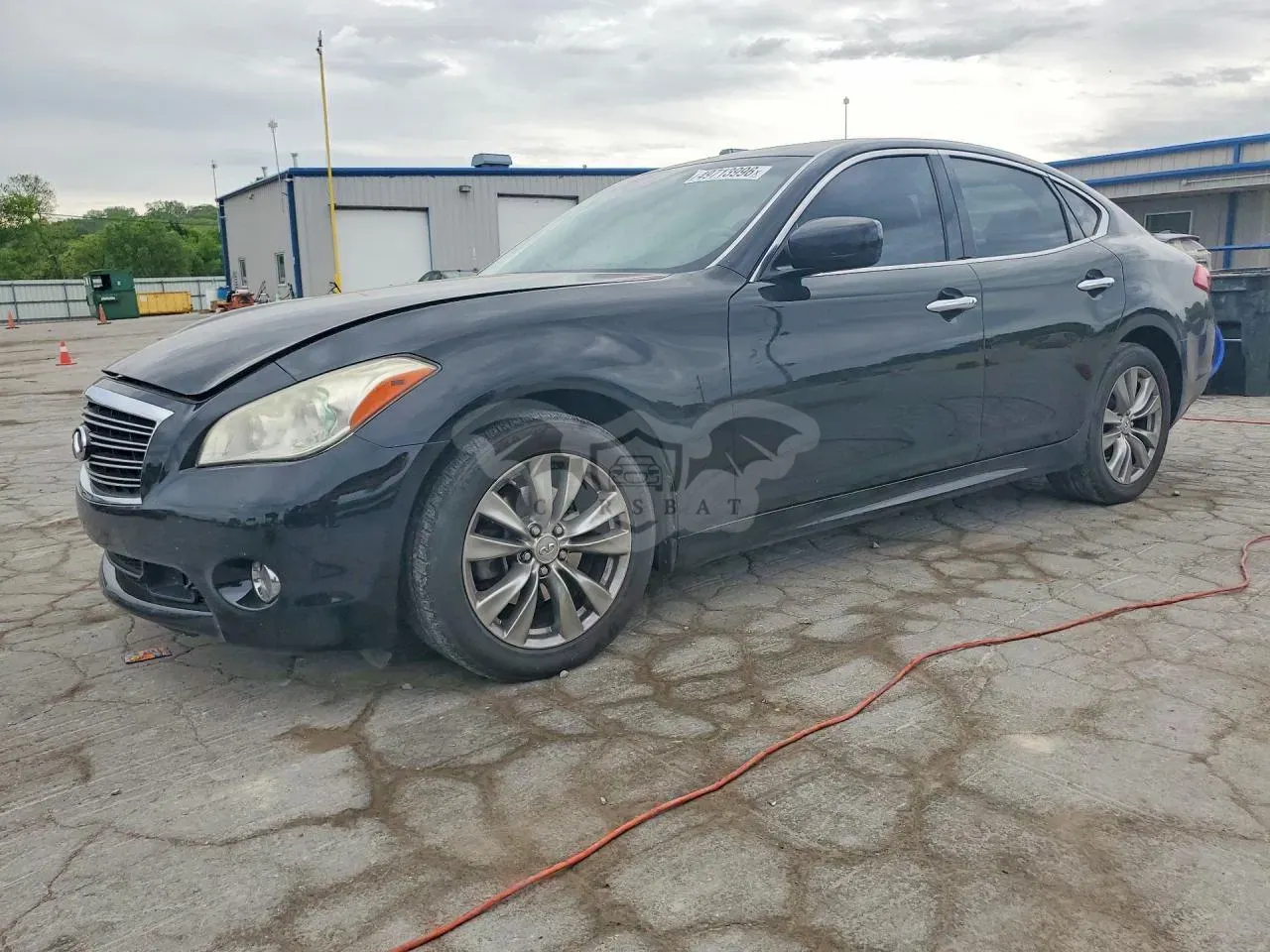 Infiniti M56 5.6L 8 2011