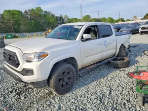 Toyota Tacoma 2.7L 4 2021