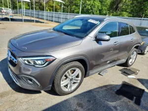 Mercedes-Benz GLA 2.0L 4 2021