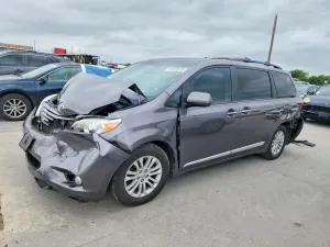 Toyota Sienna 3.5L 6 2015