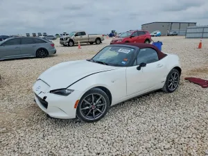 Mazda MX-5 (Miata) 2.0L 4 2020