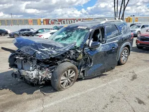 Nissan Pathfinder 3.5L 6 2023