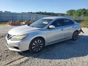 Nissan Altima 2.5L 4 2017