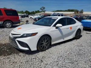 Toyota Camry 2.5L 4 2021