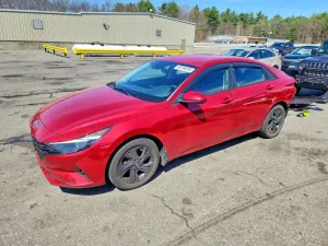 Hyundai Elantra 2.0L 4 2022