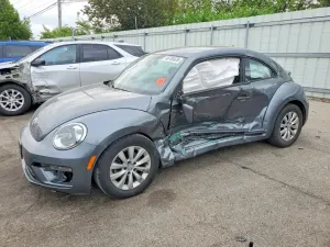 Volkswagen Beetle 2.0L 4 2019