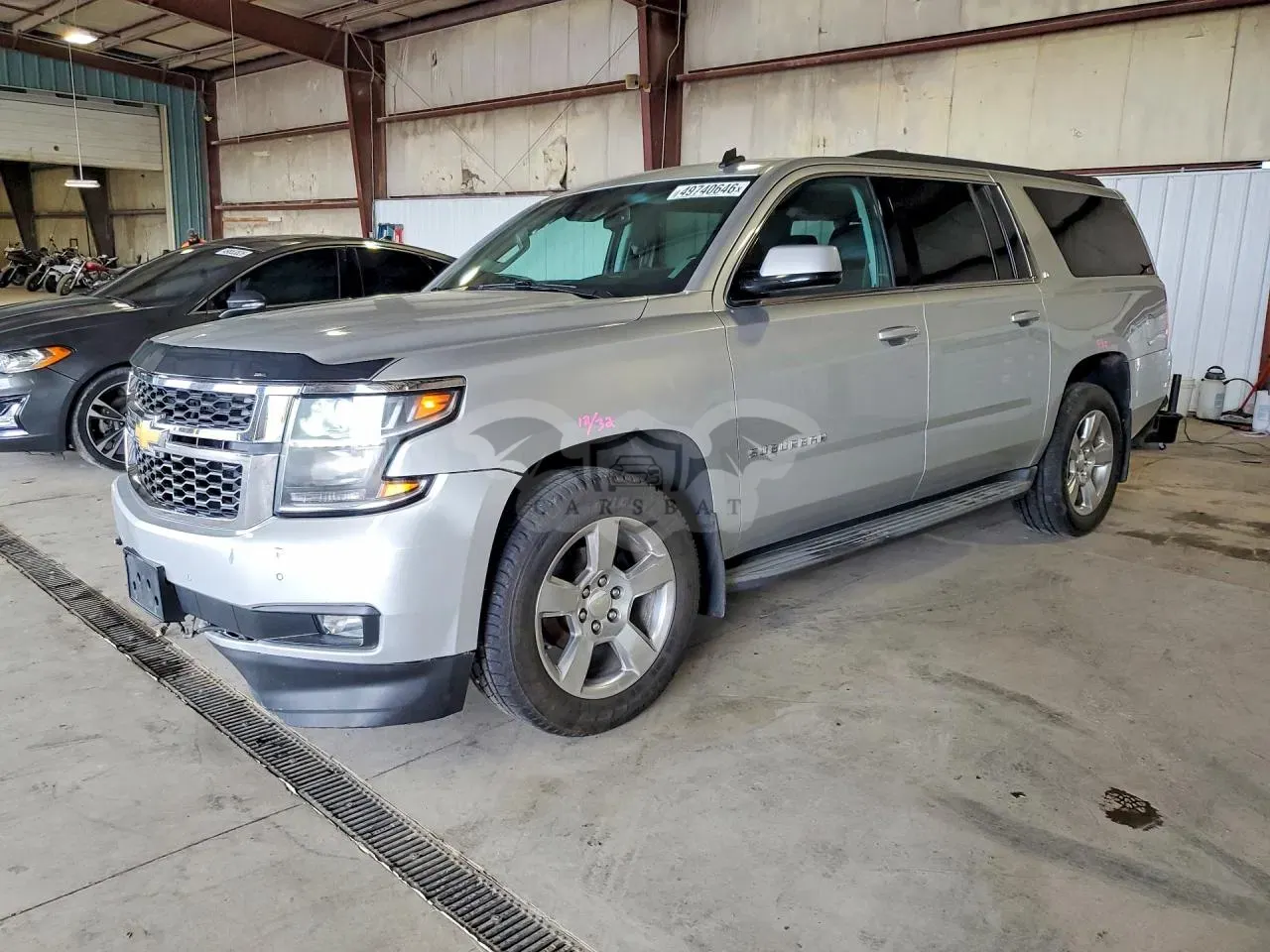 Chevrolet Suburban 5.3L 8 2015