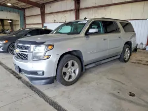Chevrolet Suburban 5.3L 8 2015