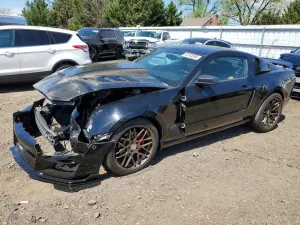 Ford Mustang 3.7L 6 2014