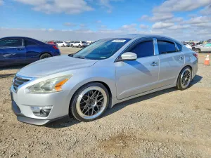 Nissan Altima 2.5L 4 2015