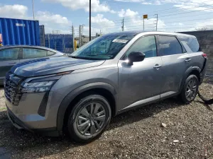 Nissan Pathfinder 3.5L 6 2026