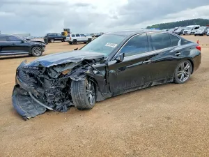 Infiniti Q50 3.7L 6 2015