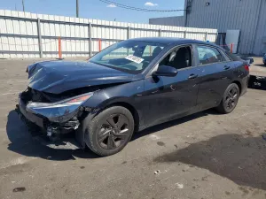 Hyundai Elantra 2.0L 4 2021