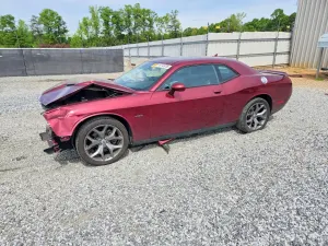 Dodge Challenger 5.7L 8 2017