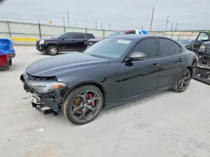 Alfa Romeo Giulia 2.0L 4 2019