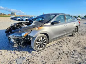 Nissan Altima 2.5L 4 2017