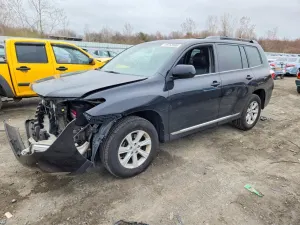 Toyota Highlander 3.5L 6 2013