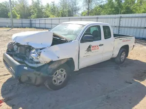 Toyota Tacoma 2.7L 4 2015