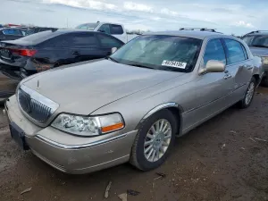 Lincoln Town Car 4.6L 8 2003