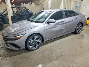Hyundai Elantra 2.0L 4 2025