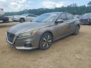 Nissan Altima 2.5L 4 2019