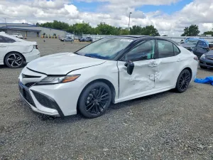 Toyota Camry 2.5L 4 2021