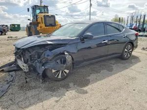 Nissan Altima 2.5L 4 2019