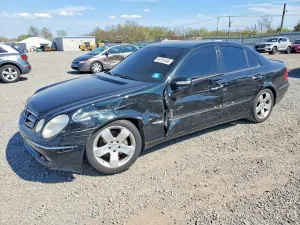 Mercedes-Benz E 5.0L 8 2004