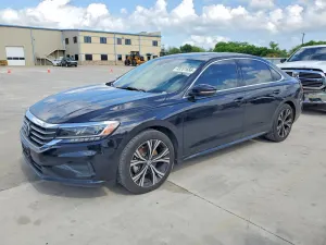 Volkswagen Passat 2.0L 4 2021