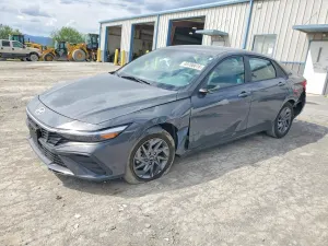 Hyundai Elantra 2.0L 4 2024