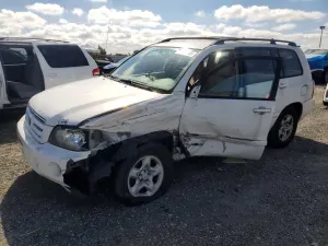 Toyota Highlander 2.4L 4 2005