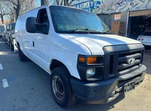 Ford Econoline 4.6L 8 2014