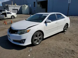 Toyota Camry 2.5L 4 2014