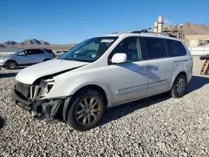 Kia Sedona 3.8L 6 2010