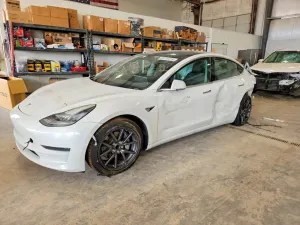 Tesla Model 3 2020