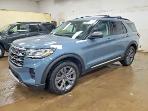 Ford Explorer 2.3L 4 2025