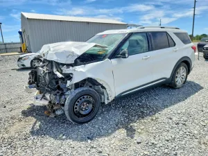 Ford Explorer 2.3L 4 2023